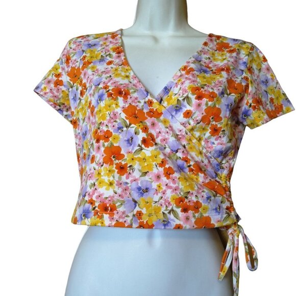 FOREVER 21 Women's Medium Floral Wrap Crop Top With Side Drawstring V-Neck - Picture 1 of 5